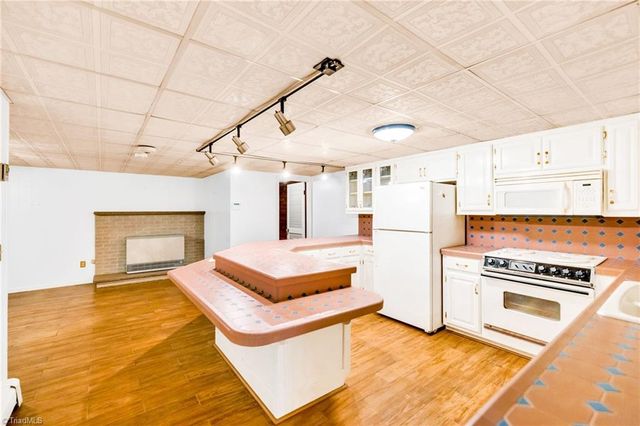 354 Old Wilkes Road, Glendale Springs, NC 28629