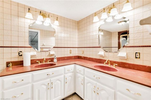 354 Old Wilkes Road, Glendale Springs, NC 28629