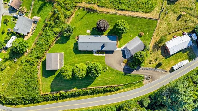 354 Old Wilkes Road, Glendale Springs, NC 28629