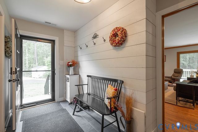 12253 Cedar Ln, Hanover, VA 23005