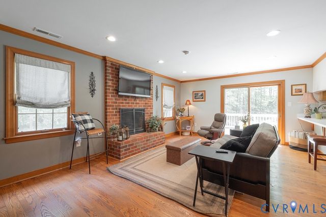 12253 Cedar Ln, Hanover, VA 23005