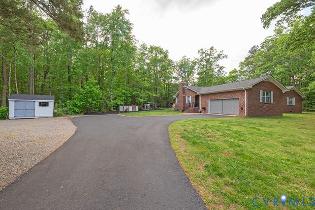 12253 Cedar Ln, Hanover, VA 23005