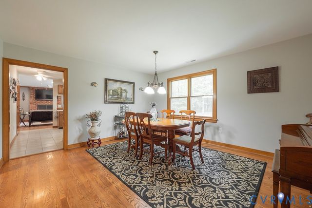 12253 Cedar Ln, Hanover, VA 23005