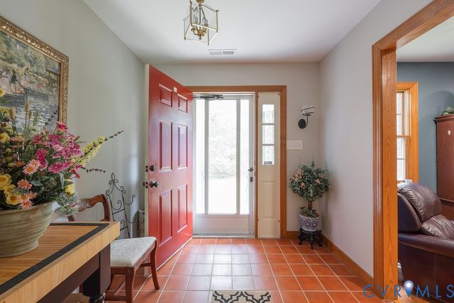 12253 Cedar Ln, Hanover, VA 23005