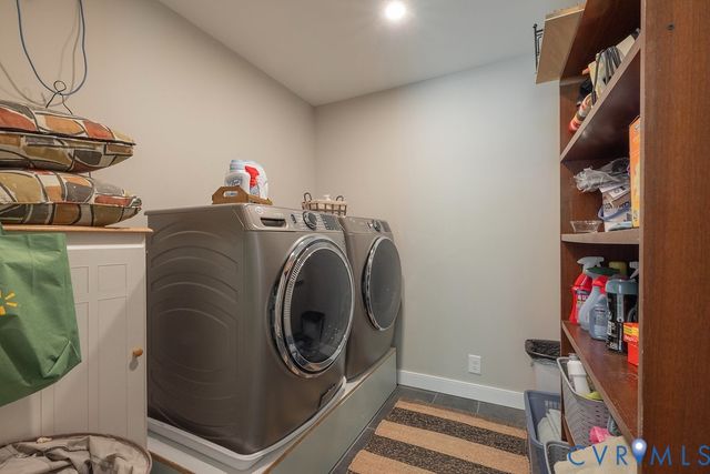 12253 Cedar Ln, Hanover, VA 23005