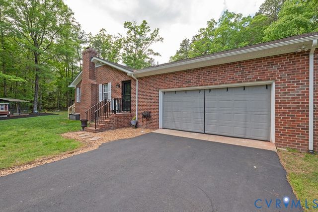 12253 Cedar Ln, Hanover, VA 23005