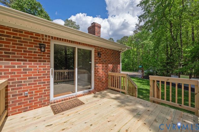 12253 Cedar Ln, Hanover, VA 23005