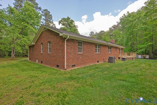 12253 Cedar Ln, Hanover, VA 23005