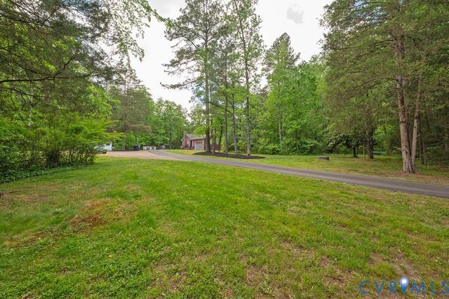 12253 Cedar Ln, Hanover, VA 23005