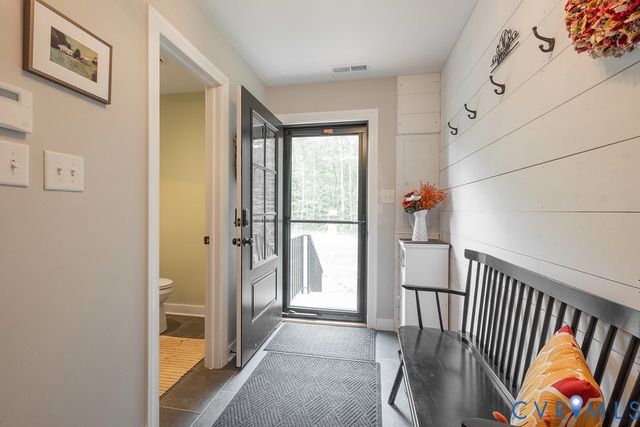 12253 Cedar Ln, Hanover, VA 23005