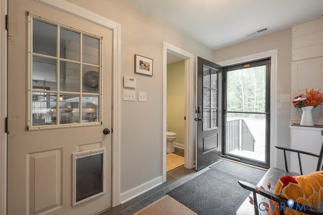 12253 Cedar Ln, Hanover, VA 23005