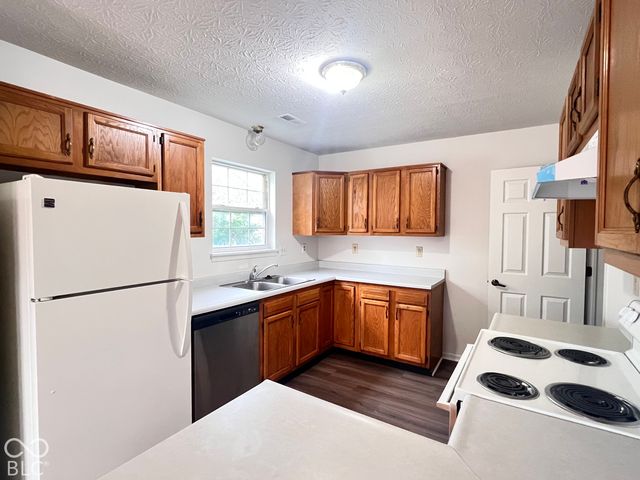 5971 Sycamore Forge Drive, Indianapolis, IN 46254