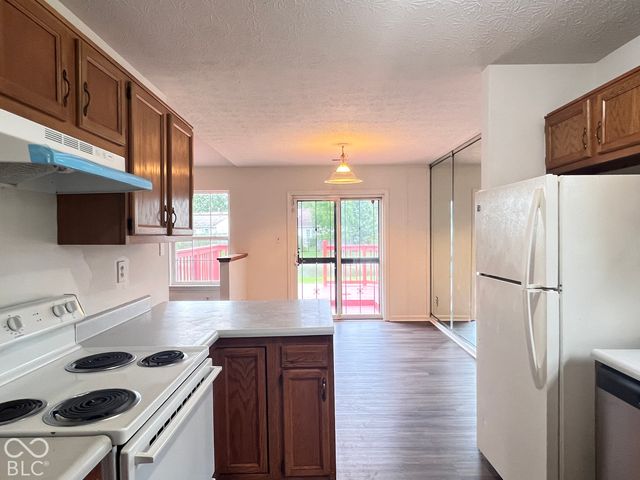 5971 Sycamore Forge Drive, Indianapolis, IN 46254