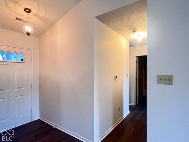 5971 Sycamore Forge Drive, Indianapolis, IN 46254