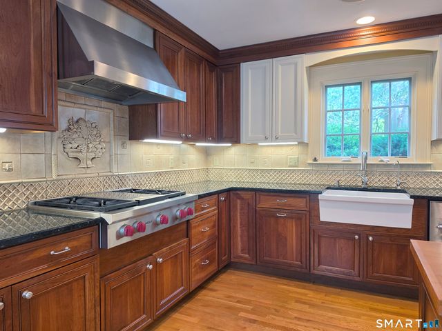 11 Alden Avenue, New Haven, CT 06515
