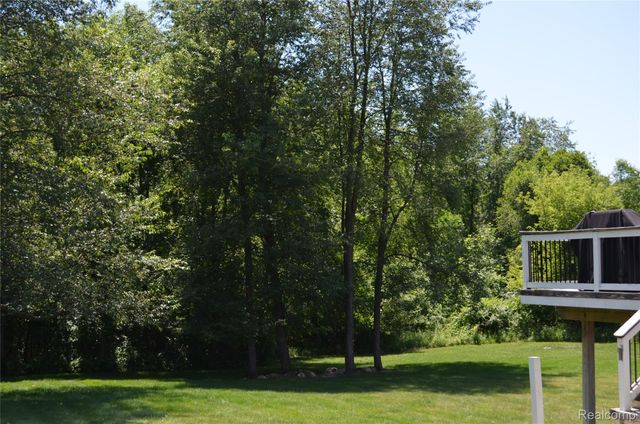 697 Lee Court, Brandon Charter Township, MI 48371