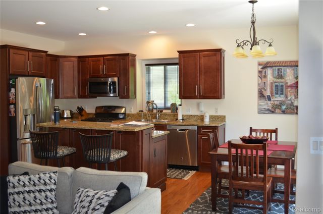 697 Lee Court, Brandon Charter Township, MI 48371