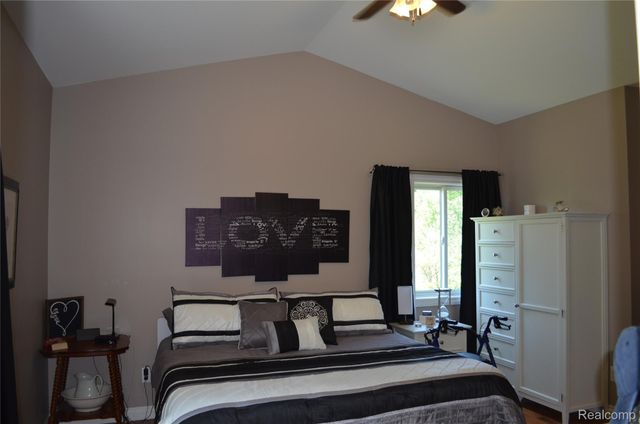 697 Lee Court, Brandon Charter Township, MI 48371