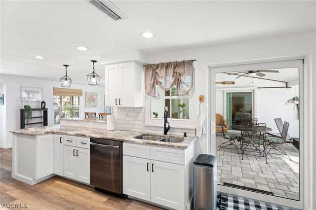 5714 SW 1st CT, Cape Coral, FL 33914