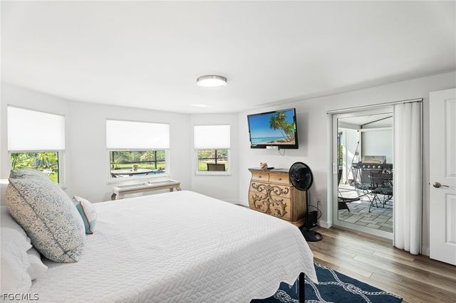 5714 SW 1st CT, Cape Coral, FL 33914