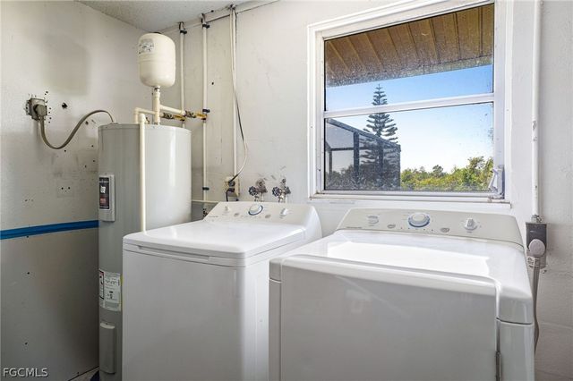 5714 SW 1st CT, Cape Coral, FL 33914