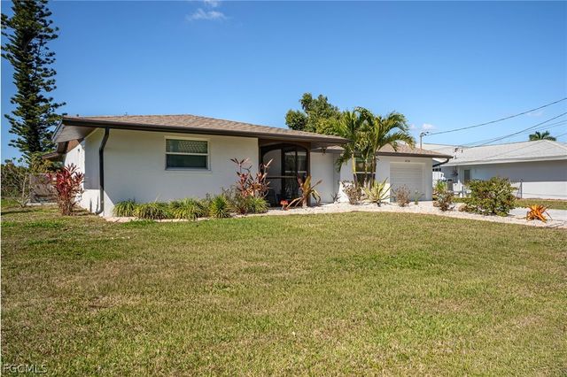5714 SW 1st CT, Cape Coral, FL 33914