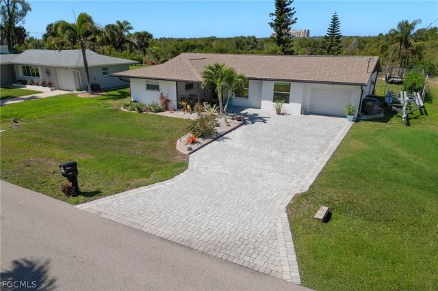 5714 SW 1st CT, Cape Coral, FL 33914