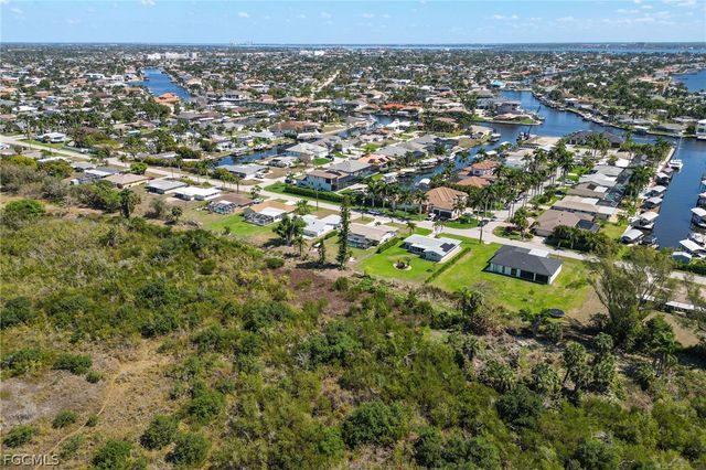 5714 SW 1st CT, Cape Coral, FL 33914