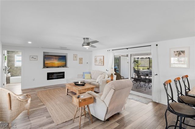 5714 SW 1st CT, Cape Coral, FL 33914