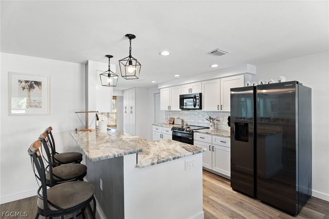 5714 SW 1st CT, Cape Coral, FL 33914