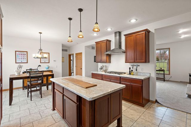 166 W 200 S, Valparaiso, IN 46385