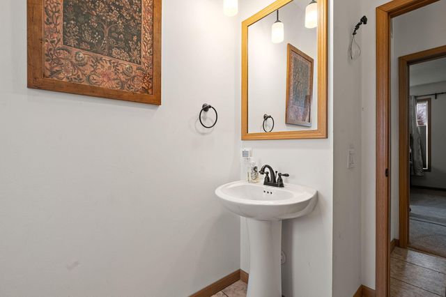 166 W 200 S, Valparaiso, IN 46385