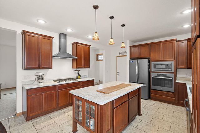 166 W 200 S, Valparaiso, IN 46385