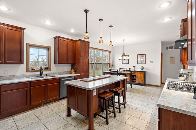 166 W 200 S, Valparaiso, IN 46385