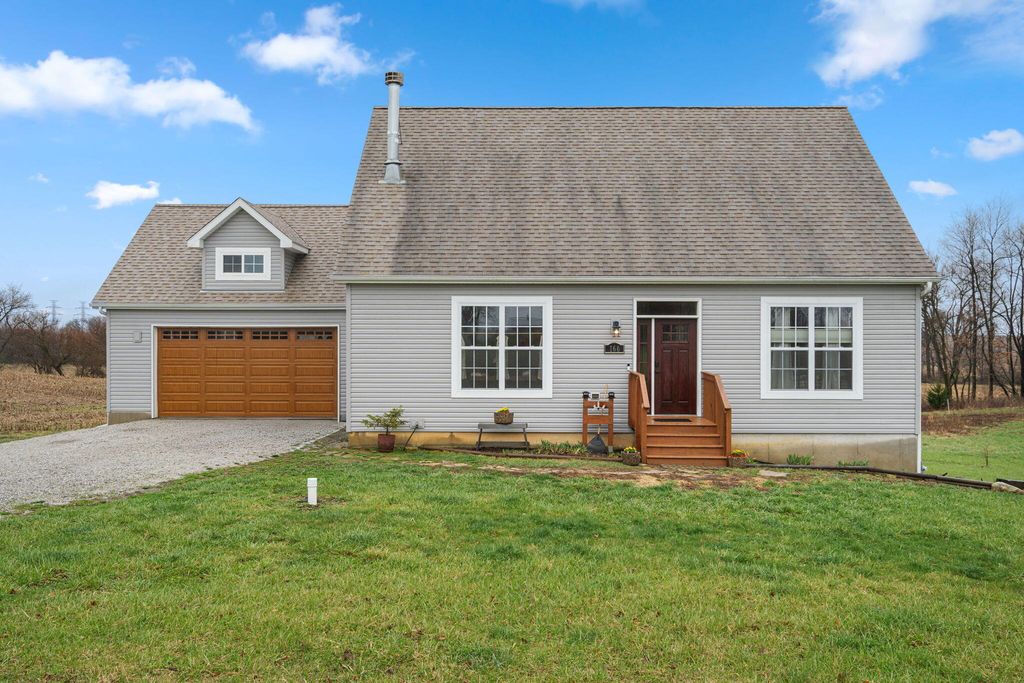 166 W 200 S, Valparaiso, IN 46385