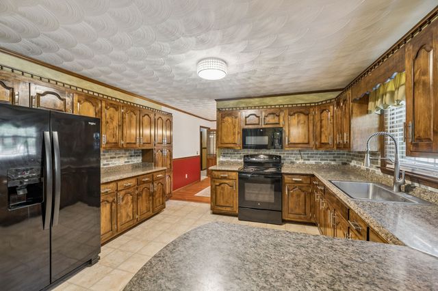 157 Paschal Dr, Murfreesboro, TN 37128