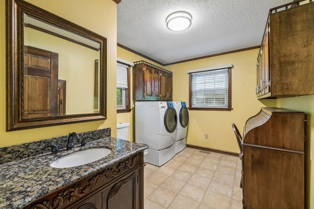 157 Paschal Dr, Murfreesboro, TN 37128