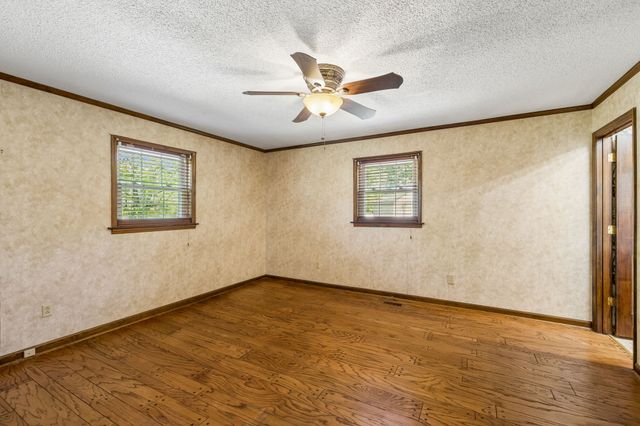 157 Paschal Dr, Murfreesboro, TN 37128