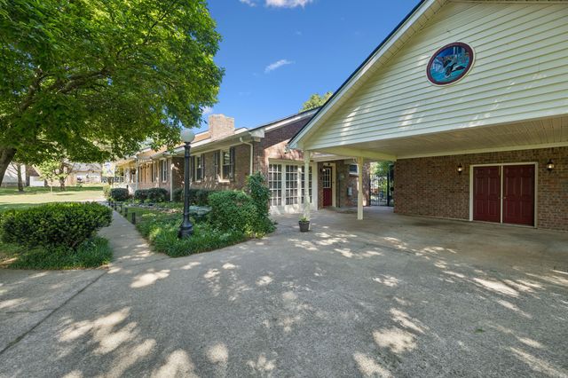 157 Paschal Dr, Murfreesboro, TN 37128