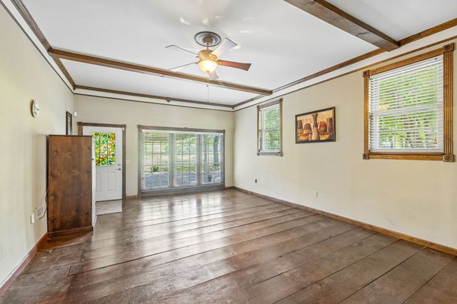 157 Paschal Dr, Murfreesboro, TN 37128