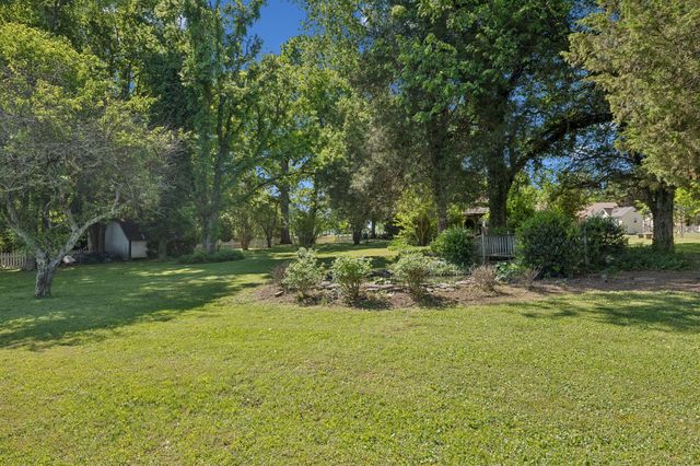 157 Paschal Dr, Murfreesboro, TN 37128
