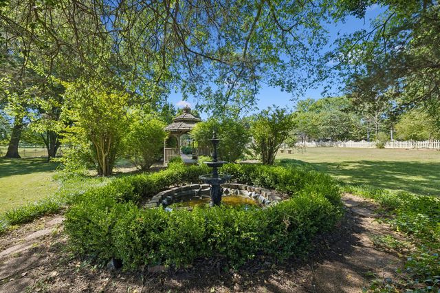 157 Paschal Dr, Murfreesboro, TN 37128