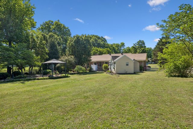 157 Paschal Dr, Murfreesboro, TN 37128