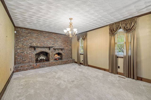 157 Paschal Dr, Murfreesboro, TN 37128