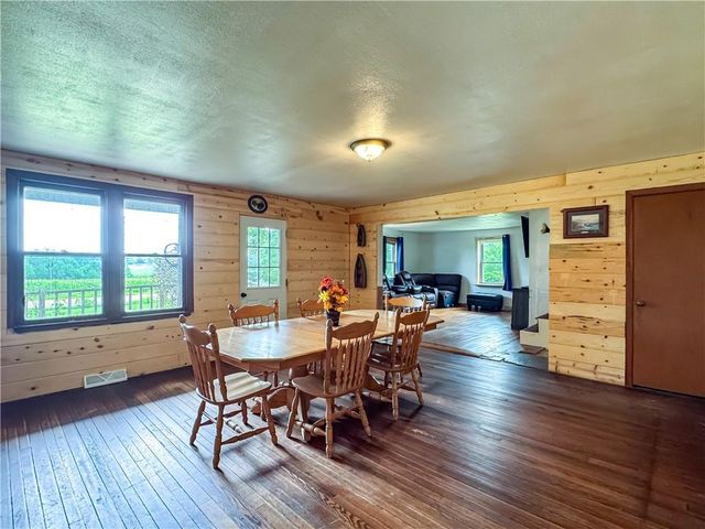 5233 County Road G, Neillsville, WI 54456