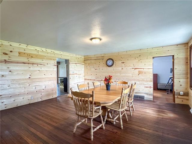 5233 County Road G, Neillsville, WI 54456