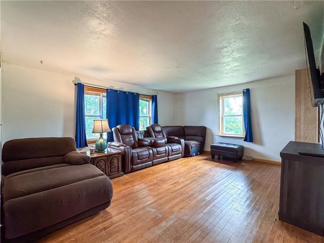 5233 County Road G, Neillsville, WI 54456