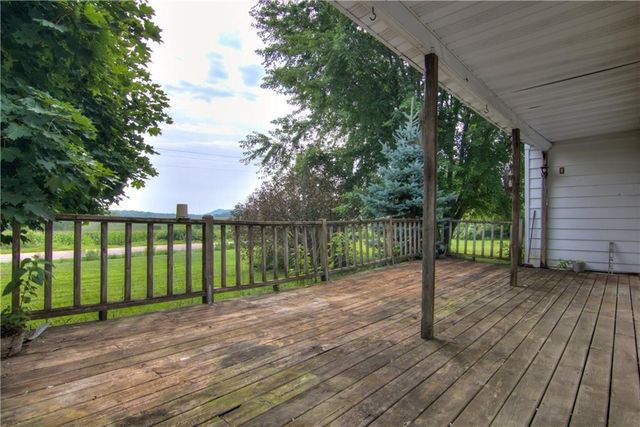5233 County Road G, Neillsville, WI 54456