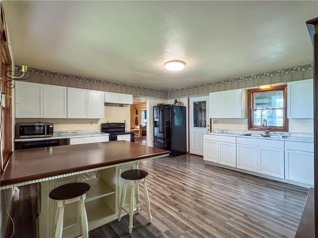 5233 County Road G, Neillsville, WI 54456