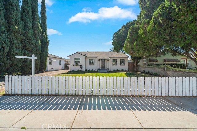 164 Euclid Place, Upland, CA 91786